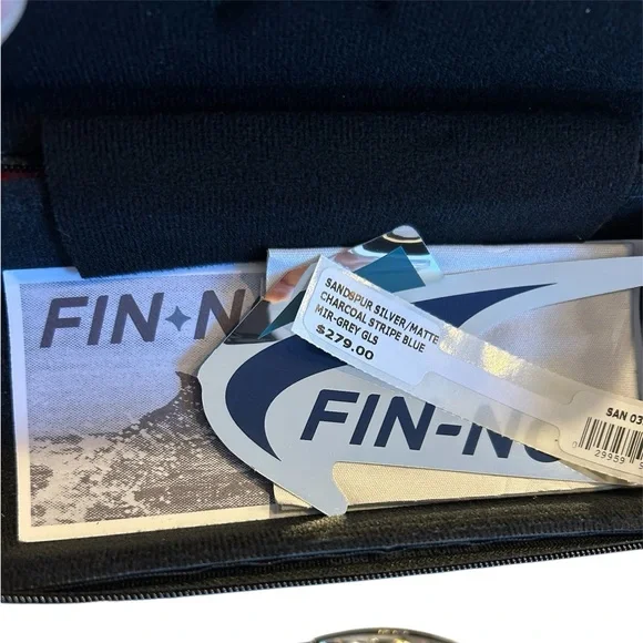 FIN-NOR Sunglasses fishing Sandapur
Silver / Matte charcoal new in box - Picture 4 of 8